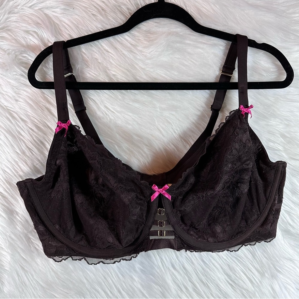 Cacique bra size 44DDD